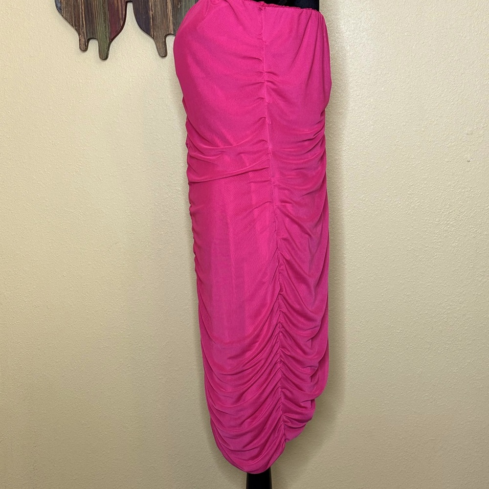 Pink Strapless Ruched Cocktail Dress - Picture 4 of 8